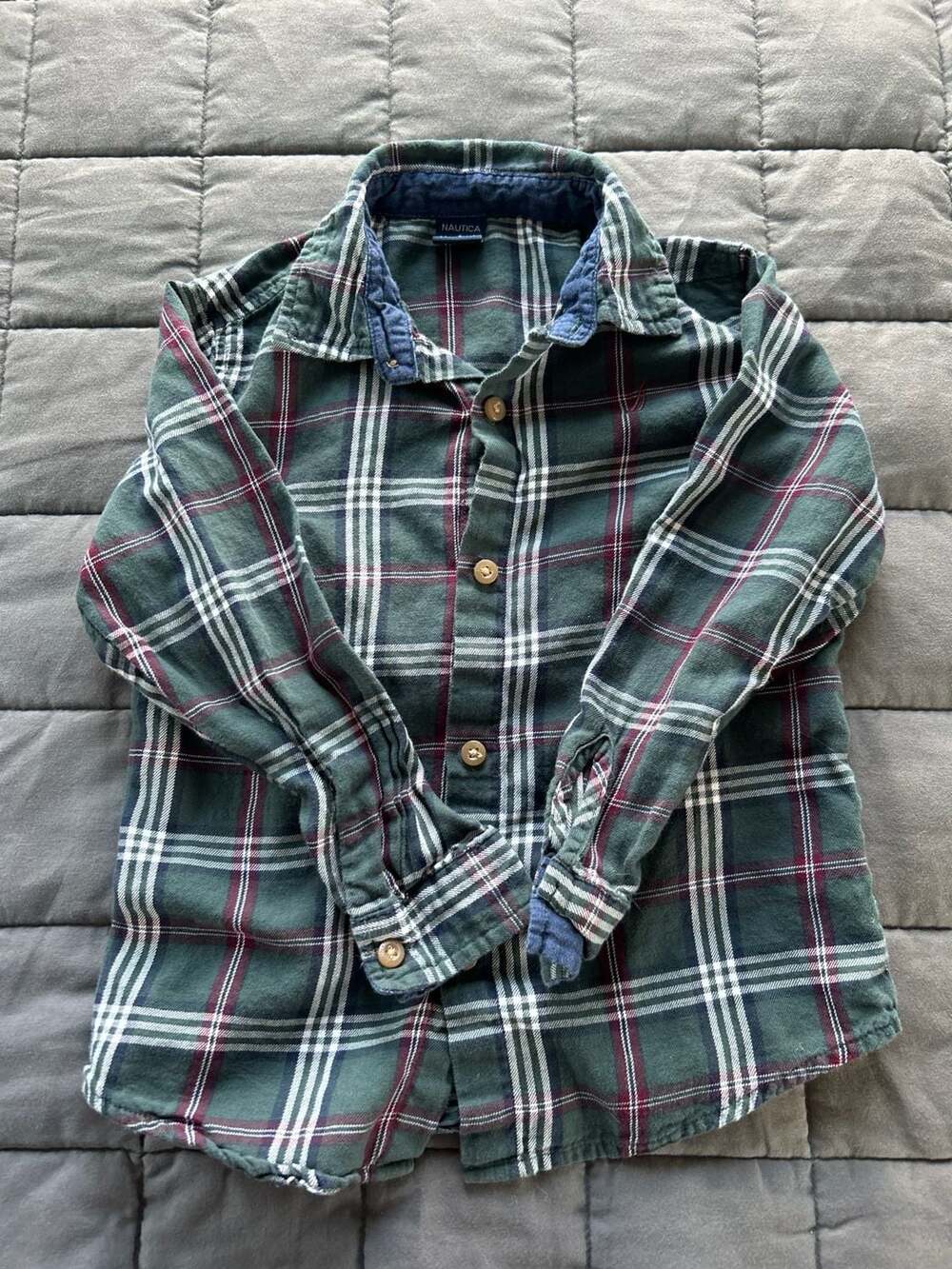 Nautica boys Green Plaid Button Up Flannel Shirt Size S